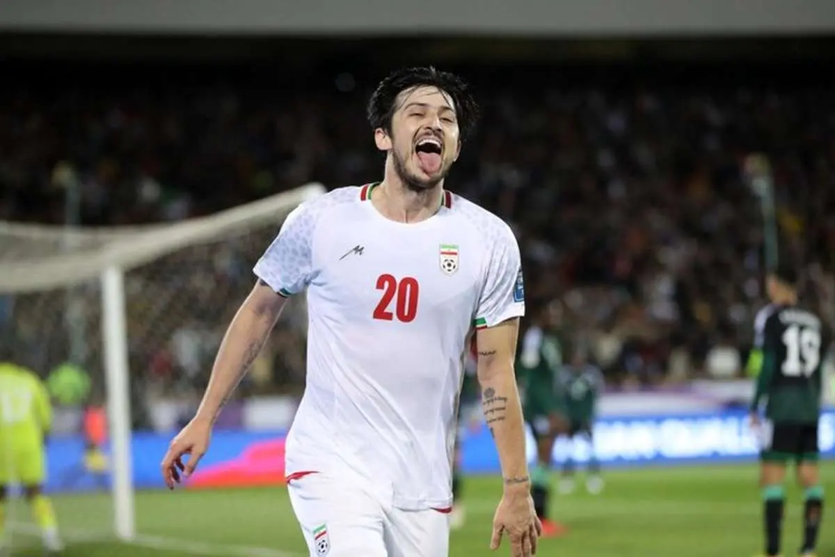 تصویر تمسخر کنعانیان سردار آزمون با دیدن اتوبوس!