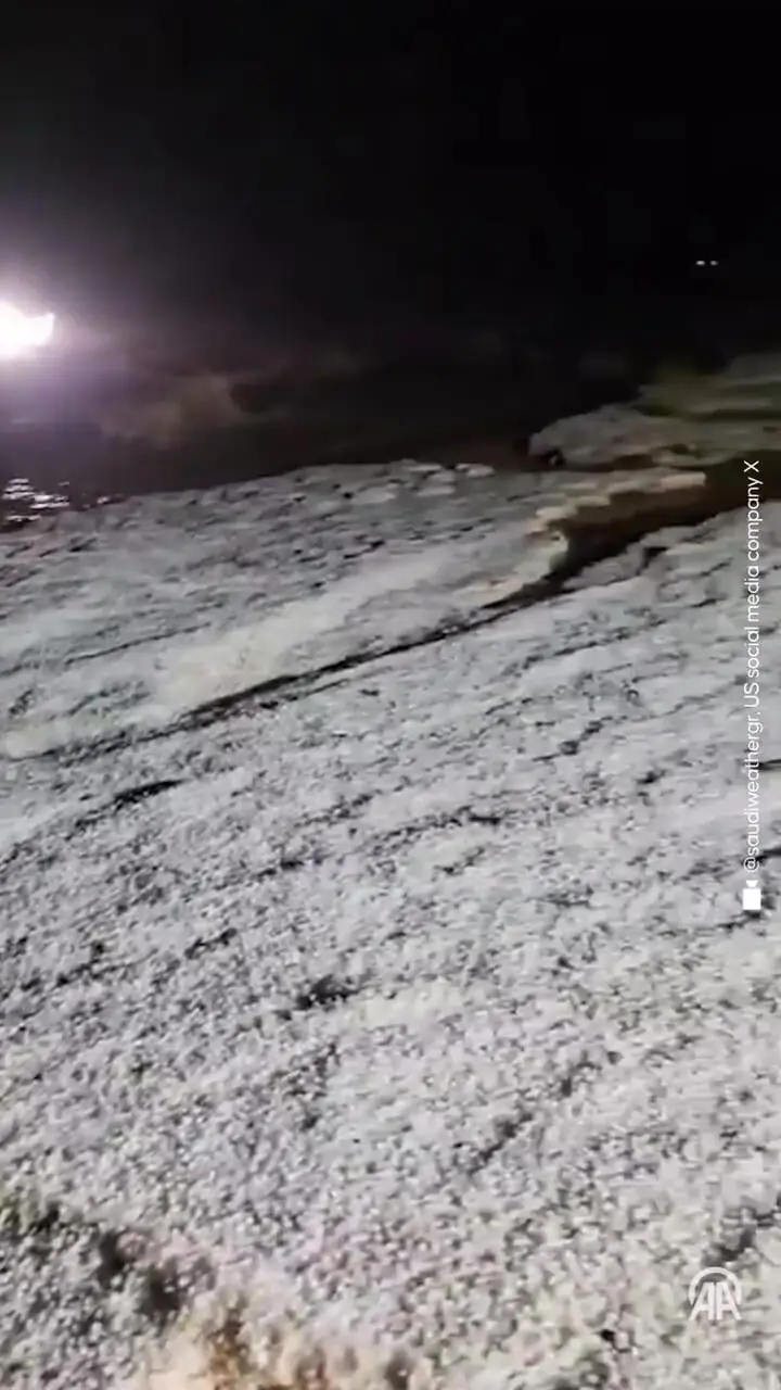 تگرگ شدید در عربستان سعودی 1 تگرگ شدید در عربستان سعودی