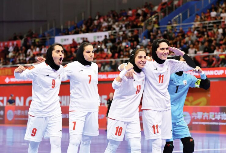 تیم ملی فوتسال بانوان با نتیجه 4 بر یک مغلوب برزیل شد. حرفی برای گفتن نبود! 27 تیم ملی فوتسال بانوان با نتیجه 4 بر یک مغلوب برزیل شد. حرفی برای گفتن نبود!