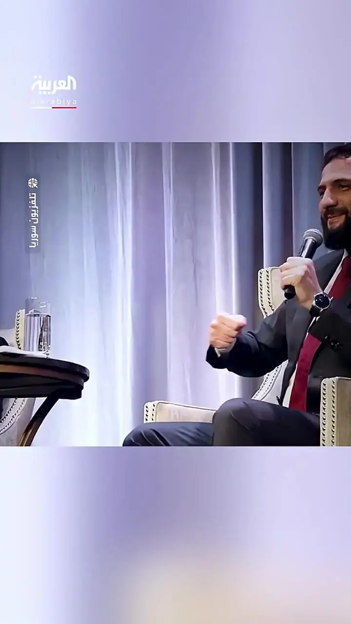 جولانی دیپلمات آمریکایی را «تک تیرانداز» خواند. 1 جولانی دیپلمات آمریکایی را «تک تیرانداز» خواند.