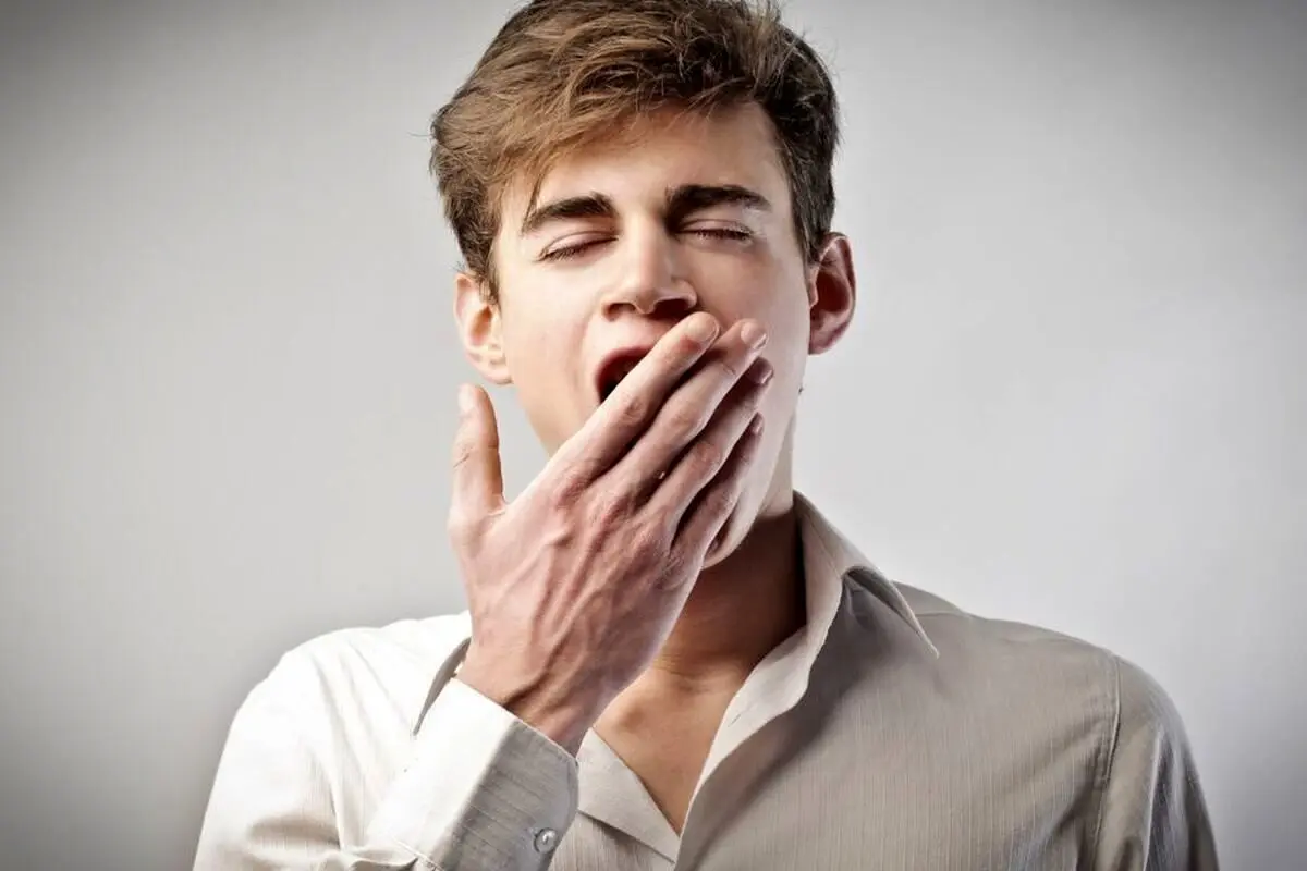 خمیازه کشیدن، دریچه طبیعی بدن که از مغز محافظت می کند/ آیا خمیازه کشیدن واقعا مسری است؟