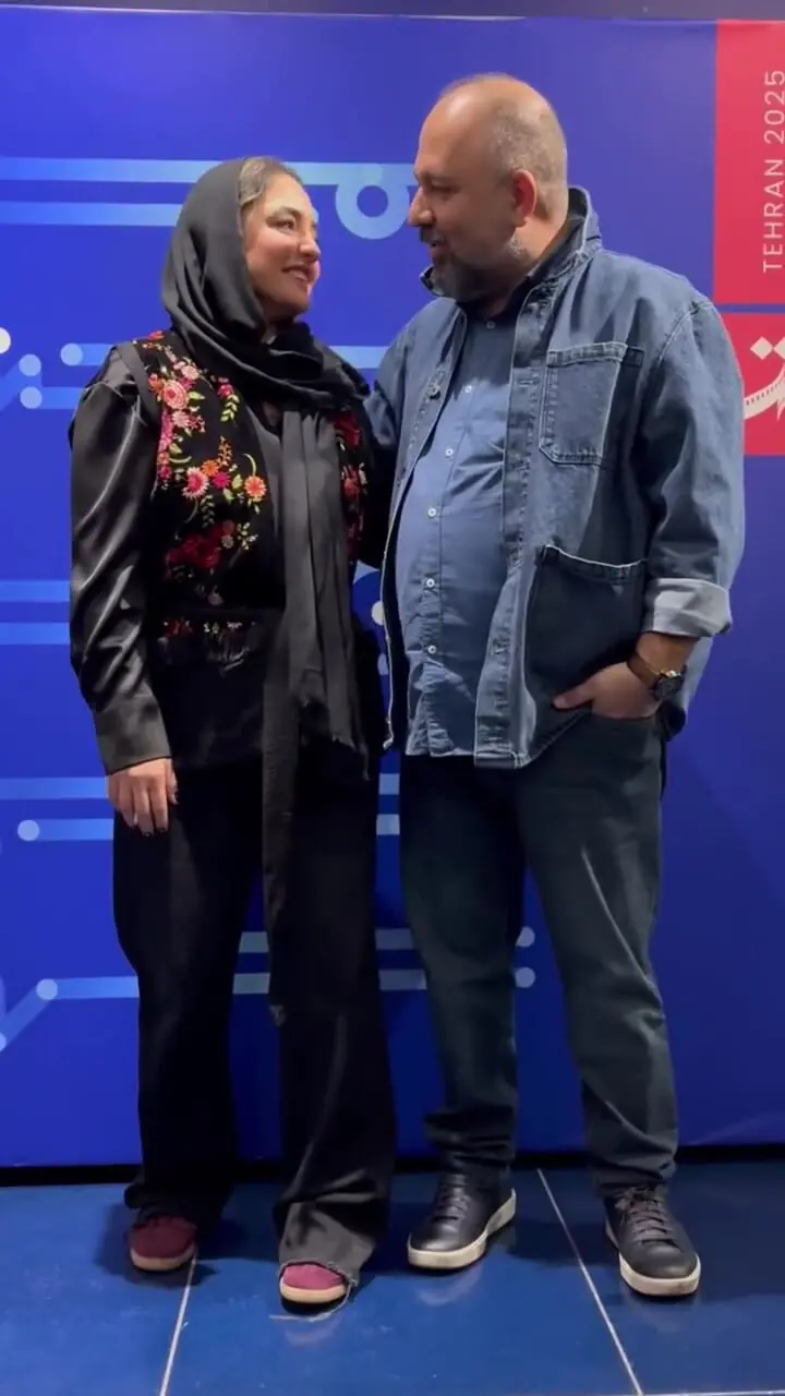 خندیدن فریبا نادری و نرگس محمدی در جشنواره فیلم شهر