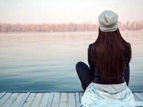 خودشیفته ها از این تاکتیک استفاده می کنند تا قربانیان خود را عاشق خود کنند. 8 خودشیفته ها از این تاکتیک استفاده می کنند تا قربانیان خود را عاشق خود کنند.