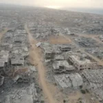 در محله تل الهوی غزه تا چشم کار می کند ویرانی وجود دارد