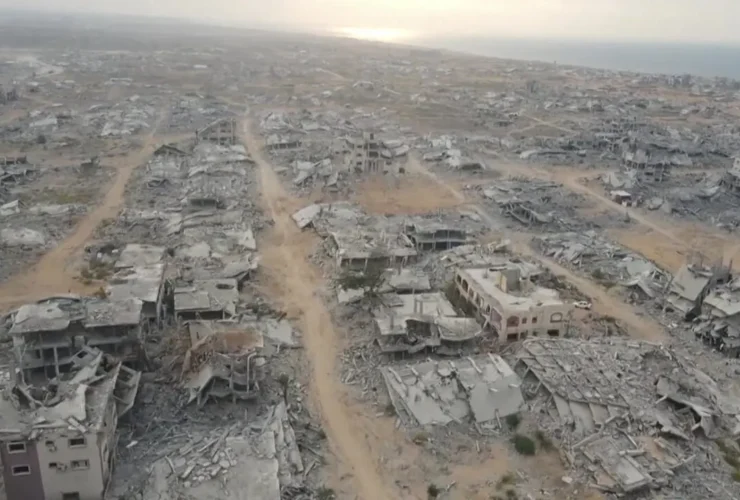 در محله تل الهوی غزه تا چشم کار می کند ویرانی وجود دارد