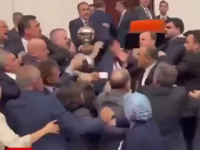 درگیری در مجلس ملی کبیر ترکیه 8 درگیری در مجلس ملی کبیر ترکیه