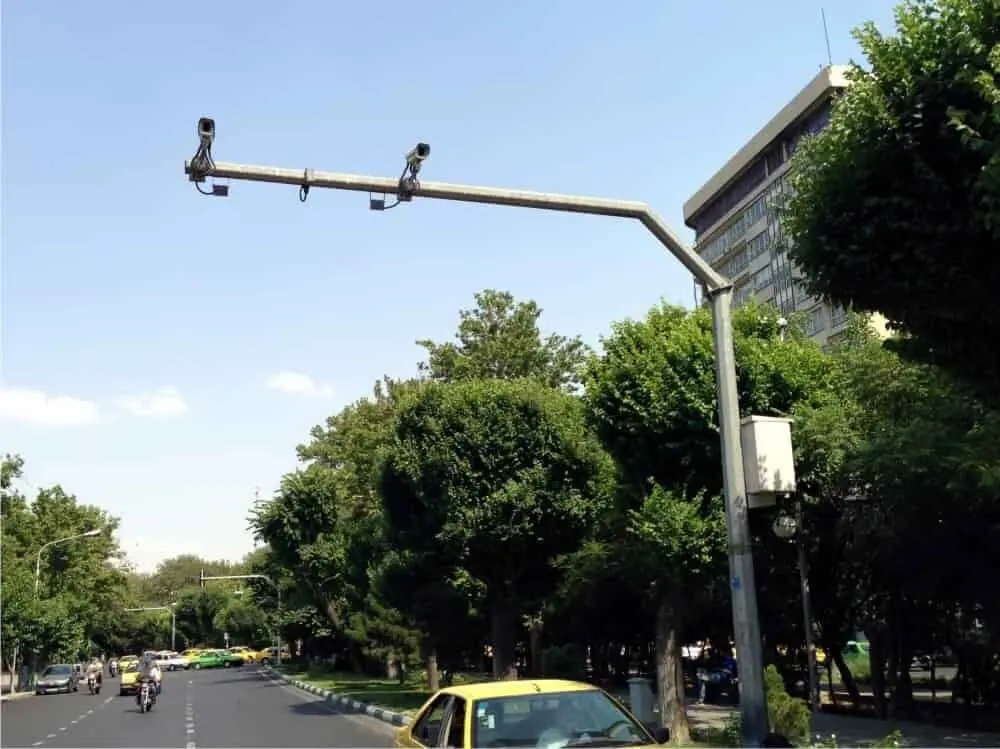 دوربین های ترافیکی را نمی توان هک کرد زیرا به اینترنت متصل نیستند 1 دوربین های ترافیکی را نمی توان هک کرد زیرا به اینترنت متصل نیستند