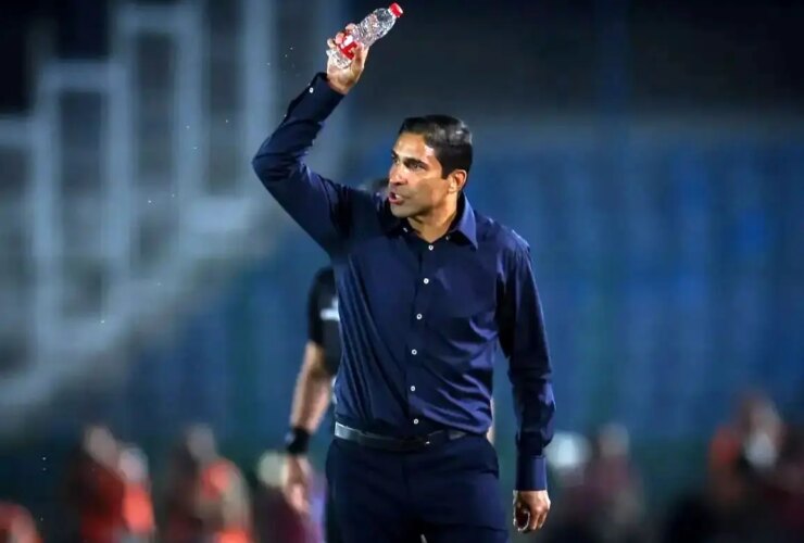 رفتار جدید وحید هاشمیان; حرفه ای یا غیر اخلاقی؟