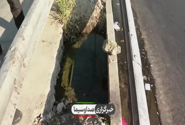 روزانه هزاران لیتر آب در بزرگراه آزادگان هدر می رود 10 روزانه هزاران لیتر آب در بزرگراه آزادگان هدر می رود