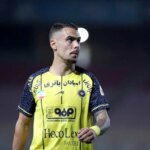 ستاره جنجالی سپاهان چه زمانی به ترکیب برمی گردد؟