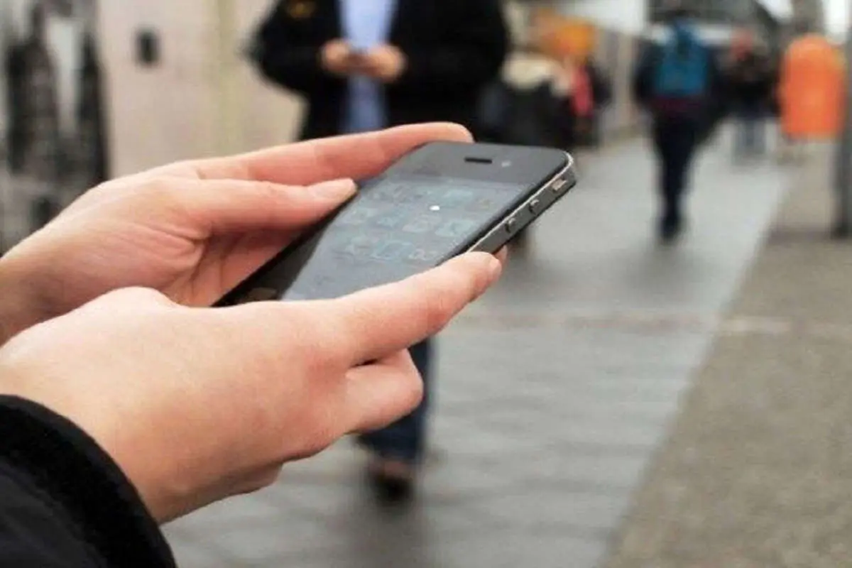 سرقت گوشی موبایل نوجوان با قمه/کلاهبرداری در مشهد