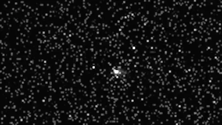 عکس چینی از دنباله دار مرموز این روزها 1 عکس چینی از دنباله دار مرموز این روزها