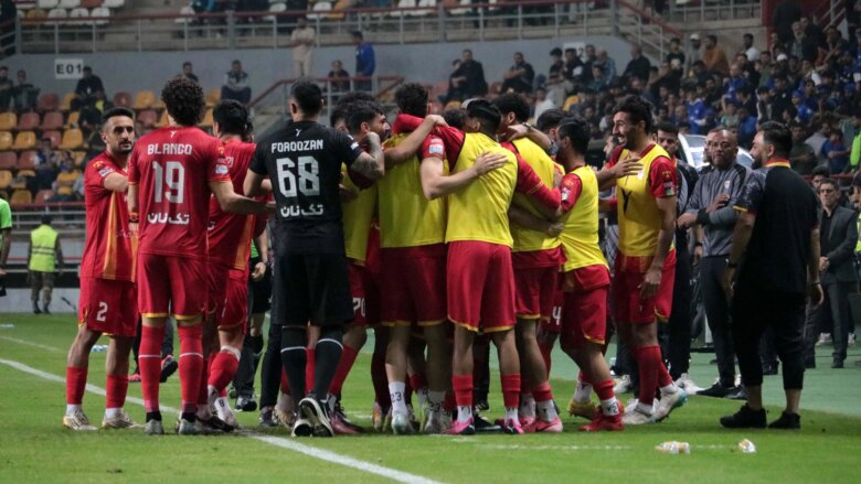 فولاد در جام حذفی 3 بر صفر استقلال خوزستان را شکست داد/ شب رویایی ساسان