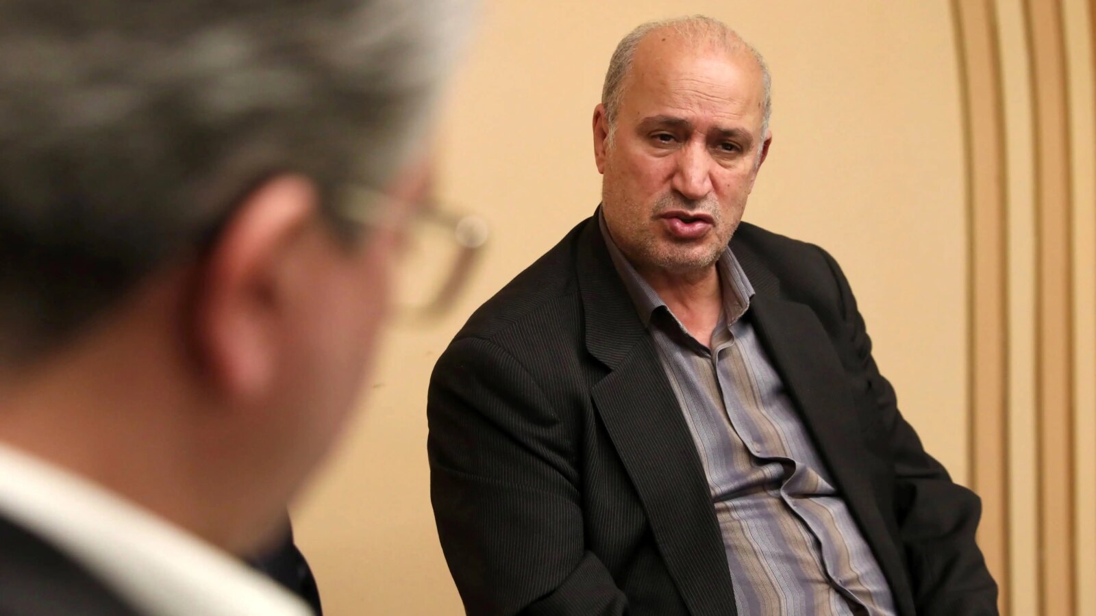 قطعا آمریکا به ایرانی ویزا نمی دهد.