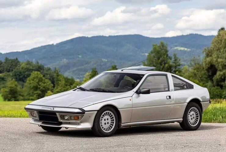 ماترا مورنا; احمقانه ترین ماشین سه نفره پشت به پشت دهه 80!