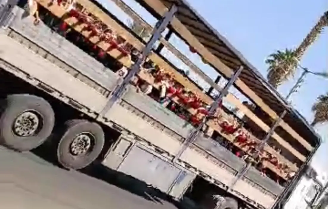 ماجرای انتقال دانش آموزان جهرمی با کامیون های دام چه بود؟ 1 ماجرای انتقال دانش آموزان جهرمی با کامیون های دام چه بود؟