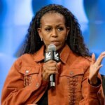 میشل اوباما: آمریکایی ها هنوز نمی توانند رئیس جمهور زن را بپذیرند