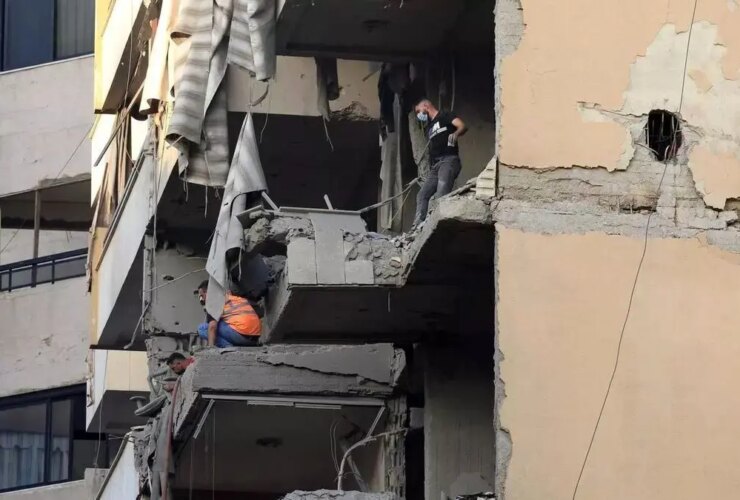 نتانیاهو پشت ترور یکی از اعضای ارشد حزب الله دیروز چه می کند؟