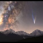 نمایی دیدنی از دنباله دار لمون در آغوش کهکشان راه شیری