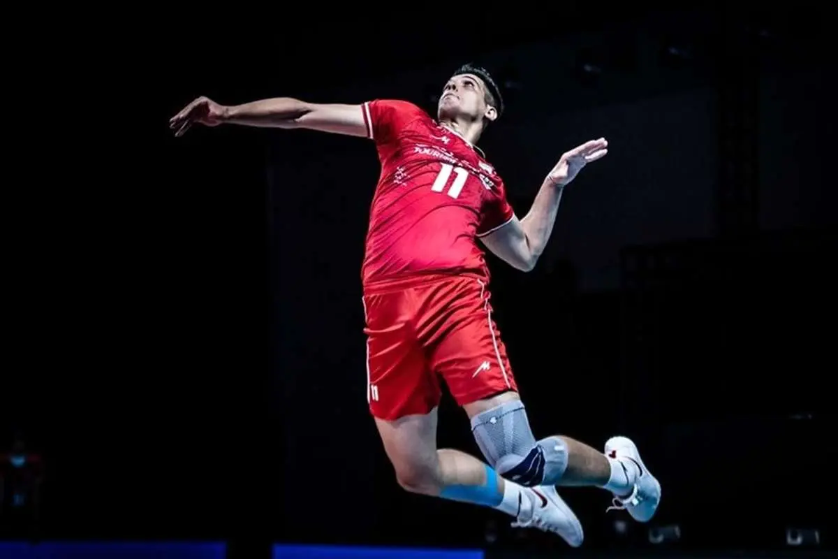 نوار سیاه به مرگ صابر کاظمی گره خورده است