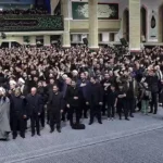 هرتز اولین شب مراسم عزاداری به مناسبت شهادت حضرت زهرا (س) در حضور رهبر انقلاب برگزار شد.