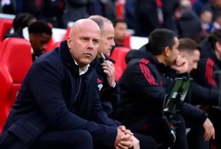 واکنش اشلوت به شکست کوبنده مقابل ناتینگهام 23 واکنش اشلوت به شکست کوبنده مقابل ناتینگهام