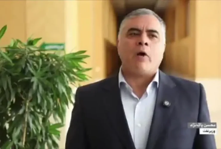 وزیر نفت: شایعات بنزین را تکذیب نمی کنم/ همه پیشنهادات در حال ارزیابی است