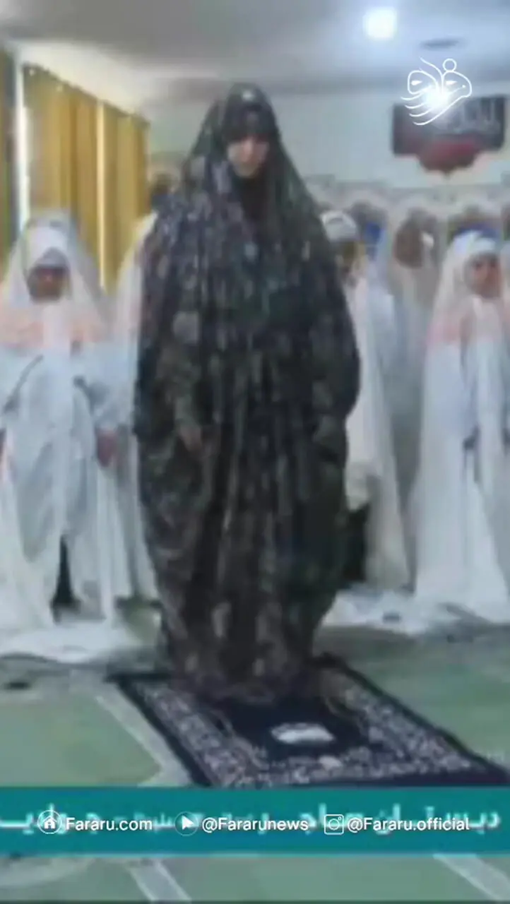 پخش زنده نماز جماعت به امامت یک زن!