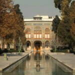 پشت پرده ساخت و ساز در کاخ گلستان؛ چه کسی سود می برد؟