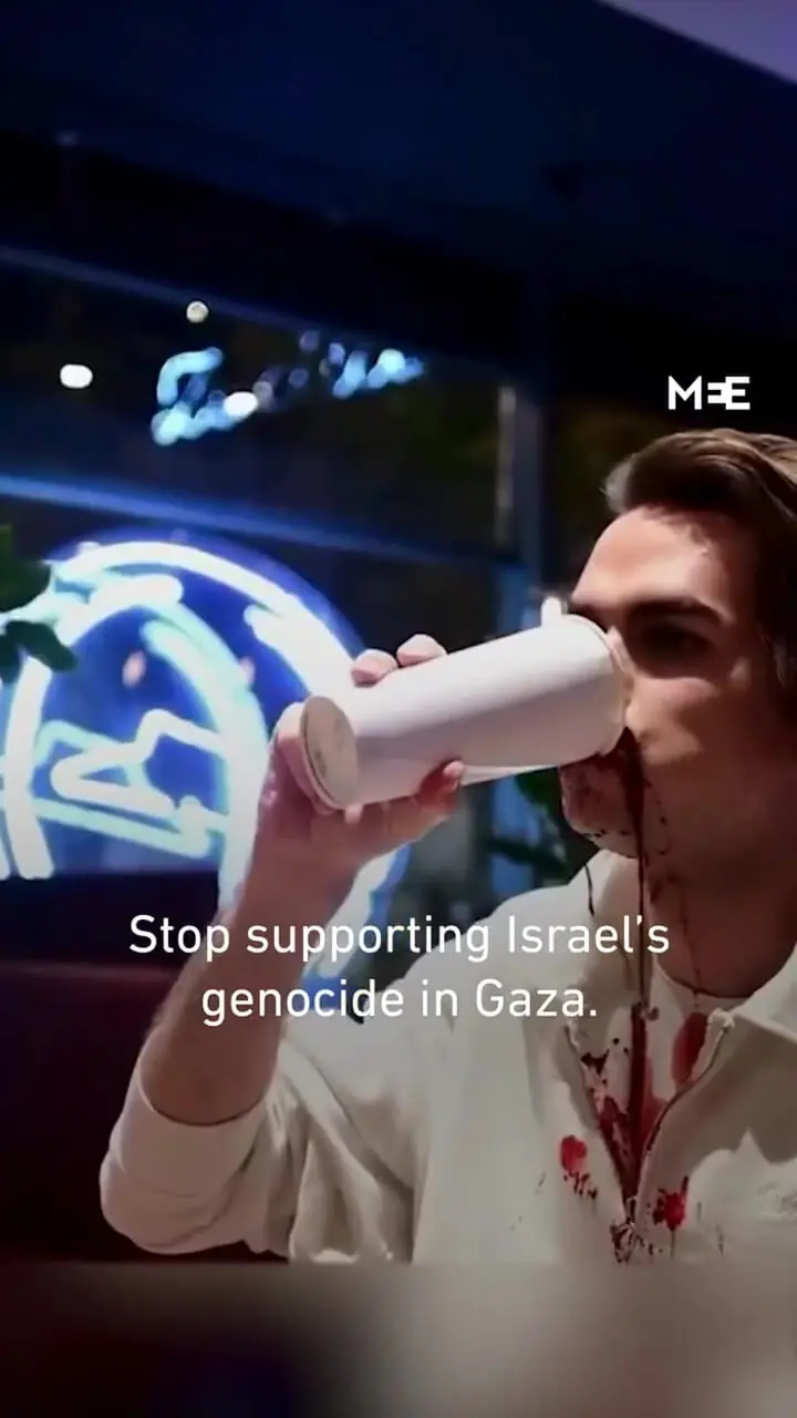 پیتزا مزه خون میده! 1 پیتزا مزه خون میده!