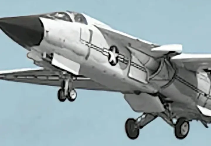 چرا جت جنگنده F-14 تامکت نامیده می شود؟