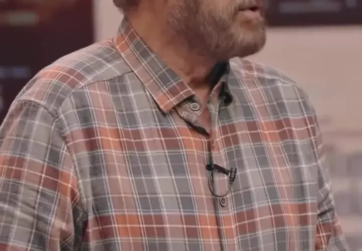 کنایه تند فیروز کریمی از سخنان توهین آمیز فراستی درباره زندگی کیارستمی 31 کنایه تند فیروز کریمی از سخنان توهین آمیز فراستی درباره زندگی کیارستمی