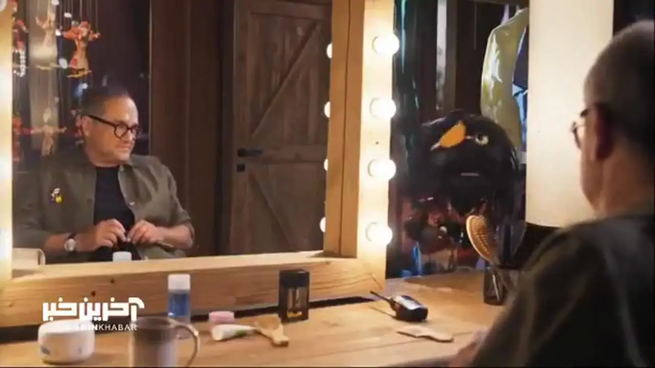 کنایه های افتو که موهای رامبد را شانه می کند 1 کنایه های افتو که موهای رامبد را شانه می کند