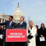 کنگره آمریکا لایحه انتشار اسناد اپشتین را تصویب کرد