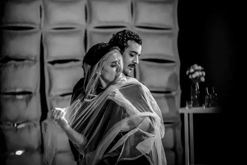 سحر دولتشاهی