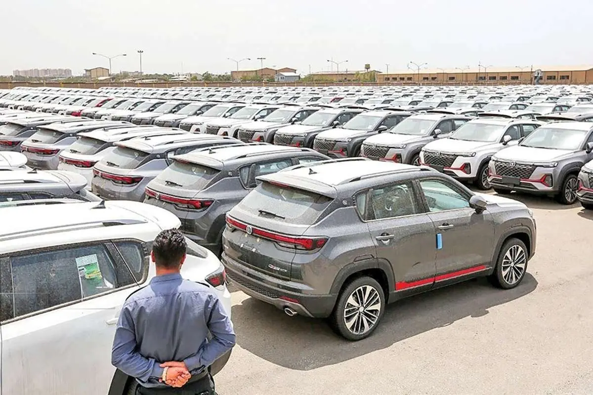 وزارت امور خارجه واردکننده خودرو شد