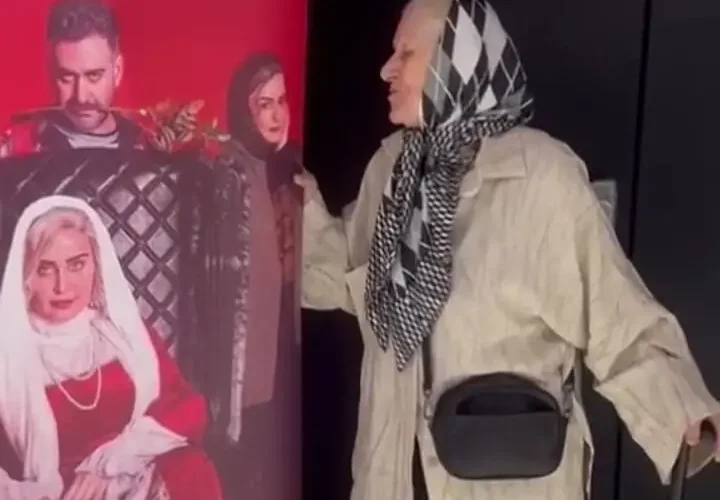 واکنش مادر نعیمه نظام دوست با دیدن عکس دخترش روی پوستر فیلم کاج پیله