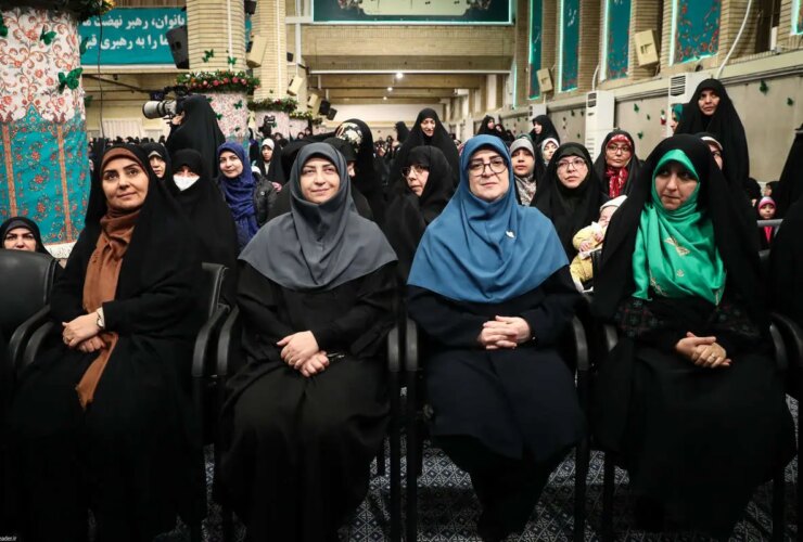 تصویری متفاوت در دیدار امروز سخنگوی دولت با رهبر انقلاب 17 تصویری متفاوت در دیدار امروز سخنگوی دولت با رهبر انقلاب