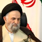 عضو جامعه مدرسین: به نظر می رسد برخی افراد به این فکر نمی کنند که تحریم ها چگونه کشور را تحت فشار قرار می دهد.