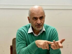 فرشاد مومنی در بیمارستان بستری شد