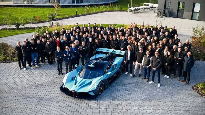 پایان یک افسانه/ آخرین «بوگاتی بولید» از خط تولید خارج شد 4 ماشین