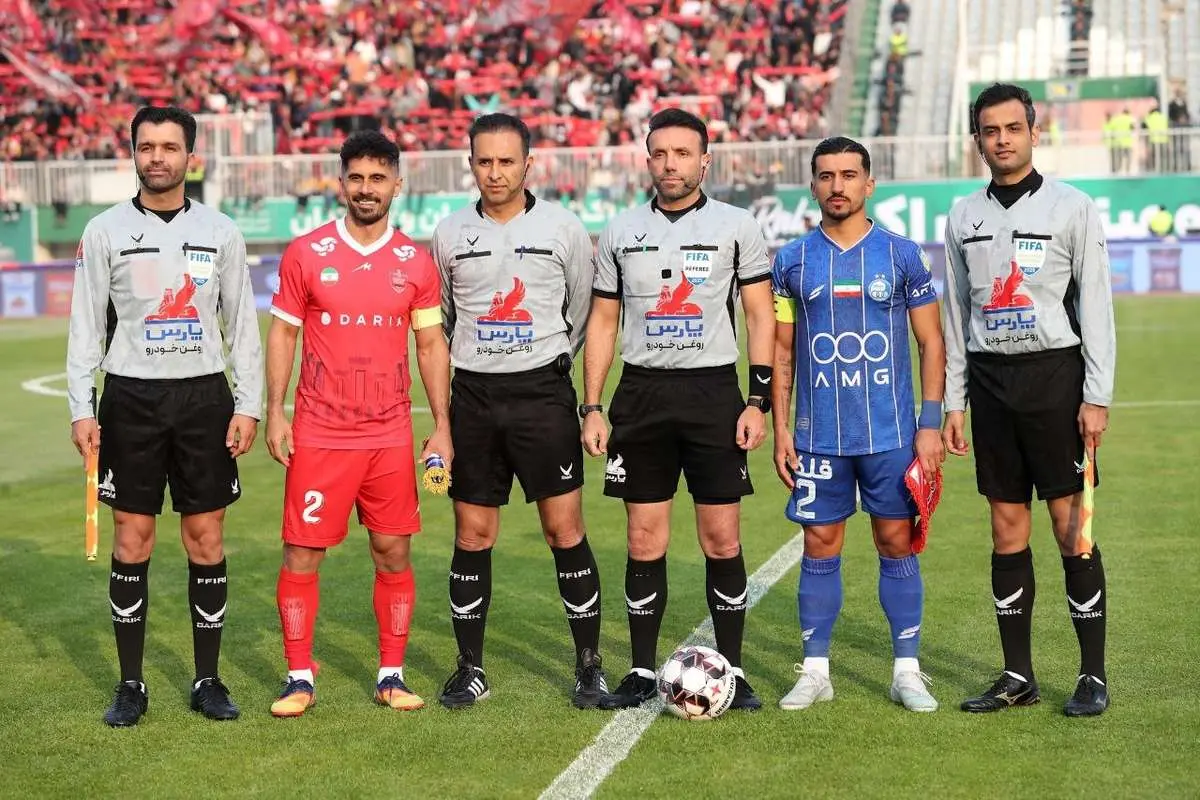 قضاوت تخصصی وحید کاظمی داور دربی 106 پرسپولیس - استقلال