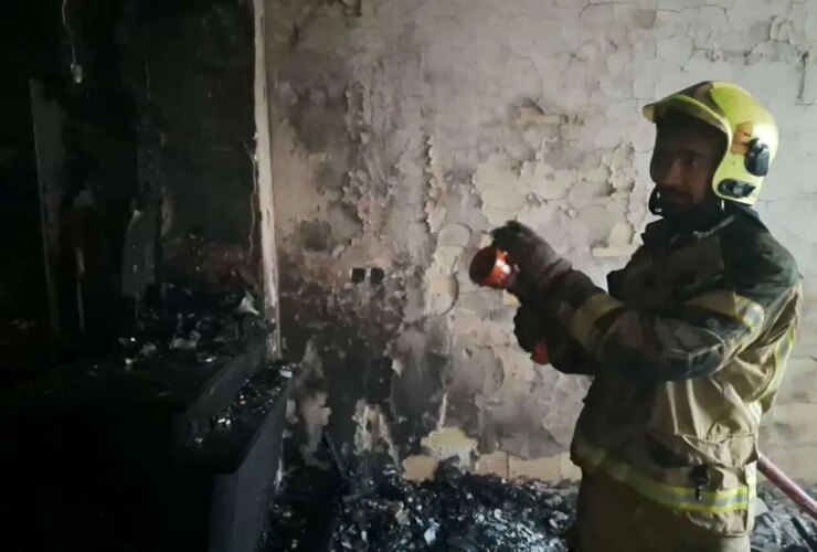 15 نفر از آتش سوزی نعمت آباد تهران نجات یافتند