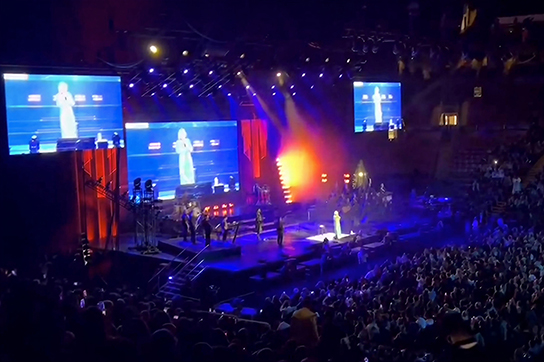 خانم گوگوش! چه خبر؟ چه خبر؟ 13 101