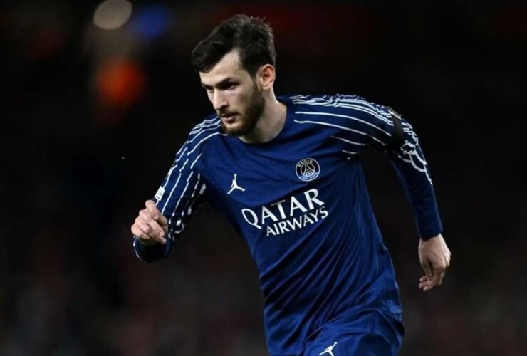 پاری سن ژرمن مهمانانش را غرق گل کرد 32 پاری سن ژرمن مهمانانش را غرق گل کرد