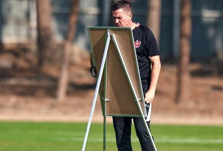 اسمار کی لیست خریدش را به پرسپولیس می دهد؟ 31 اسمار کی لیست خریدش را به پرسپولیس می دهد؟