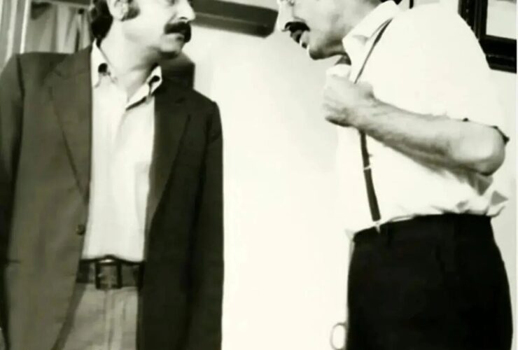 عکس/ جمشید مشایخی 38 ساله در کنار مرتضی احمدی 48 ساله; سال 1351 23 عکس/ جمشید مشایخی 38 ساله در کنار مرتضی احمدی 48 ساله; سال 1351