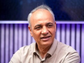 کنایه زیدآبادی به پزشکان برای تیره شدن خطوط سفید: شما اختیار معکوس دارید! 8 کنایه زیدآبادی به پزشکان برای تیره شدن خطوط سفید: شما اختیار معکوس دارید!