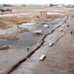 Naxostam در محاصره نشست. مقبره های هخامنشی سالم اما کعبه زرتشتیان در خطر است