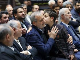 تصاویر; شرکت رئیس جمهور در مراسم ختم خانواده ثقاب اصفهانی